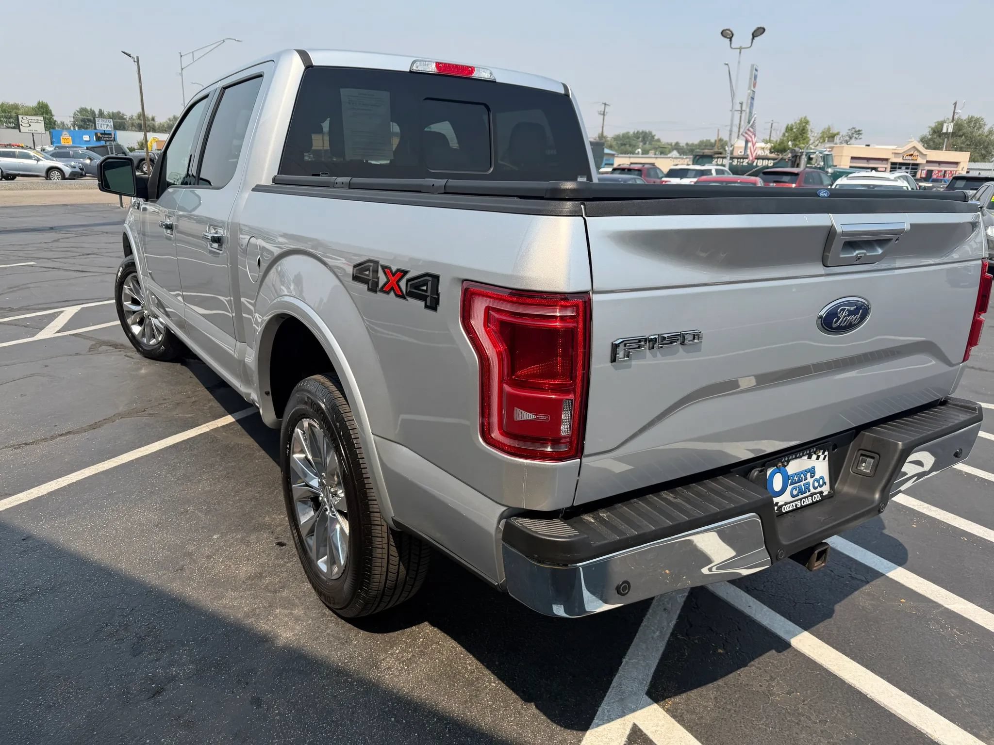 Used 2017 Ford F150 Lariat w/ Equipment Group 502A Luxury AWD/4WD image 5