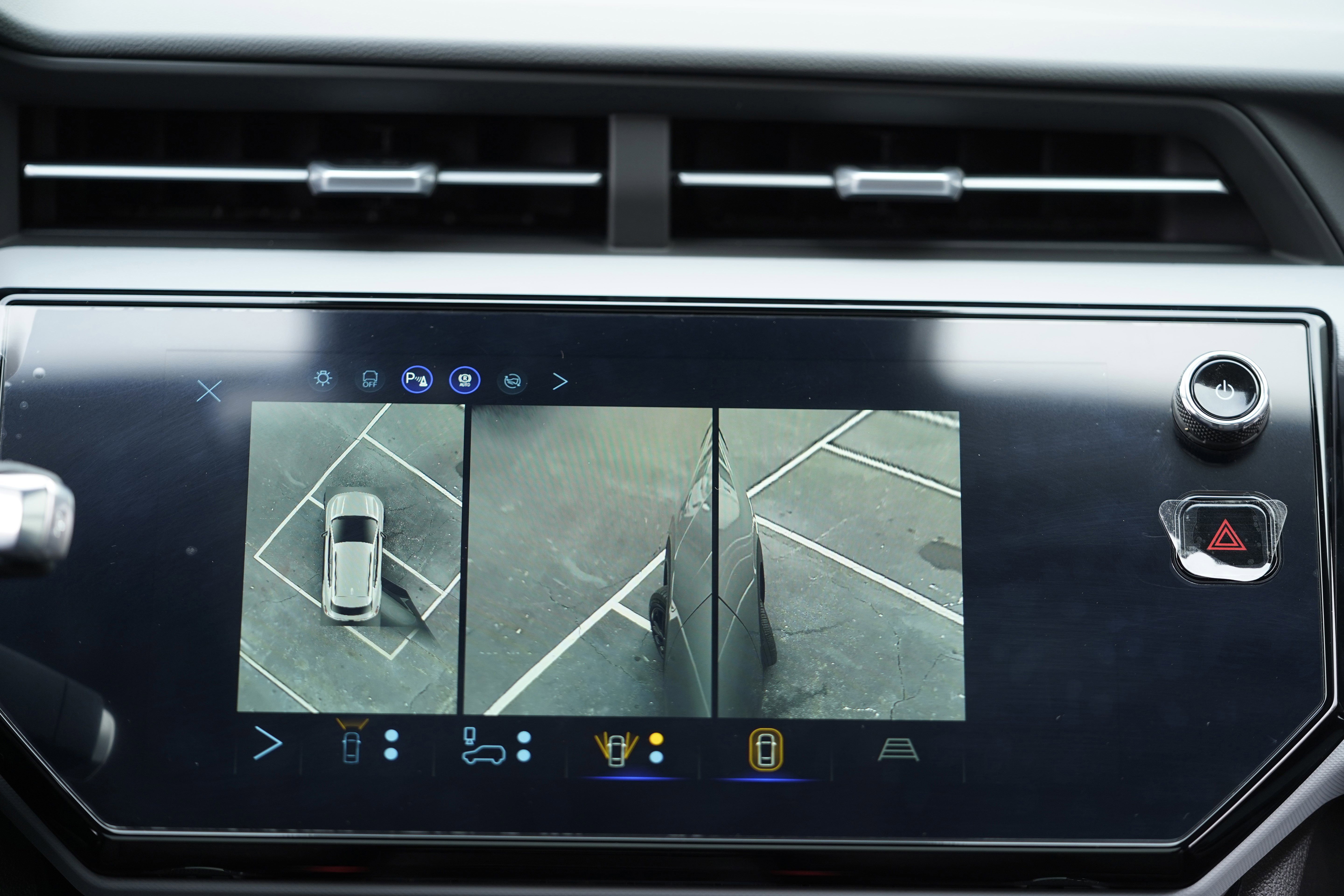 New 2027 Chevrolet Bolt RS w/ Technology Package image 26