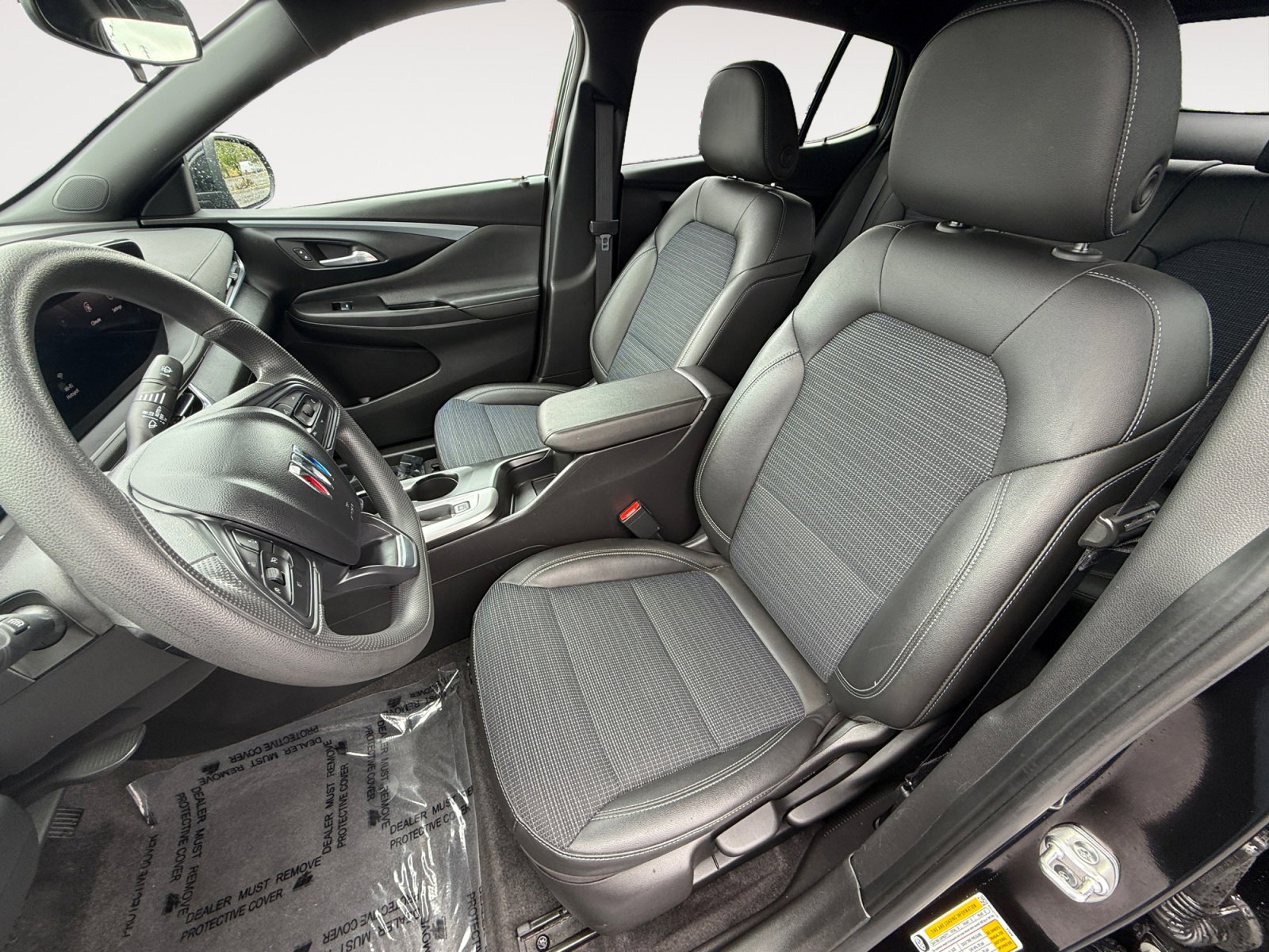 Used 2025 Buick Envista Preferred w/ Convenience II Package image 10
