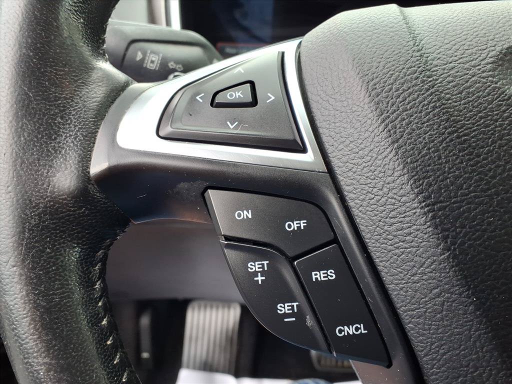 Used 2019 Ford Fusion SEL FWD image 18
