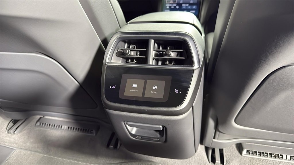 Used 2024 Lucid Air Pure image 31