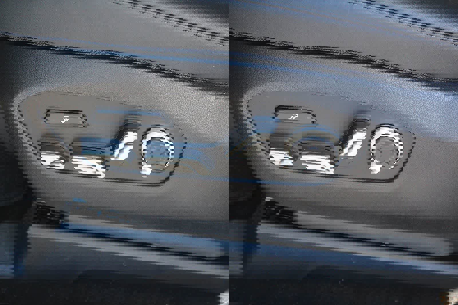 New 2026 Hyundai Ioniq 9 Calligraphy w/ Tow & Go Package AWD/4WD image 28