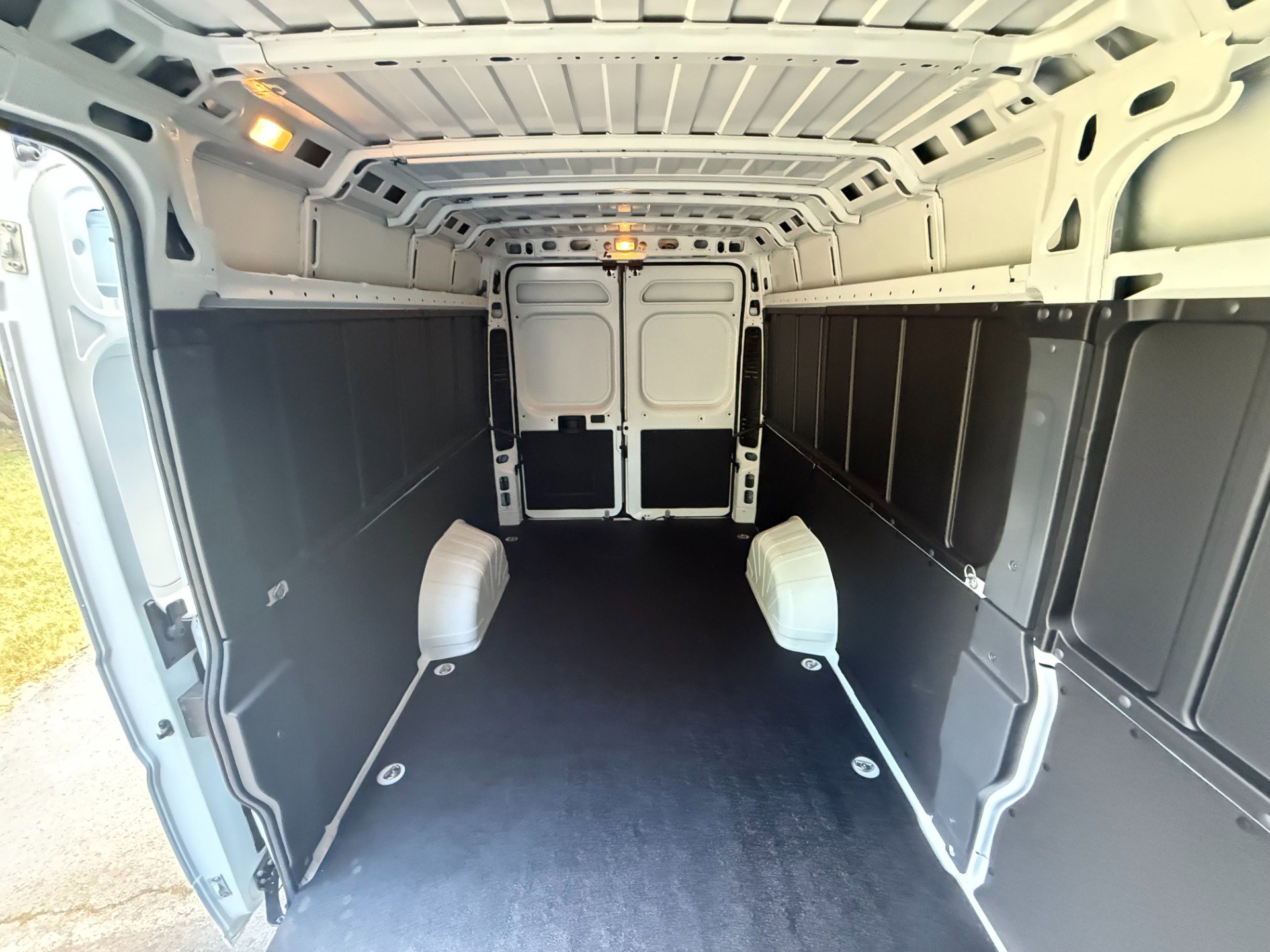 Used 2023 RAM ProMaster 3500 w/ Convenience Group image 44