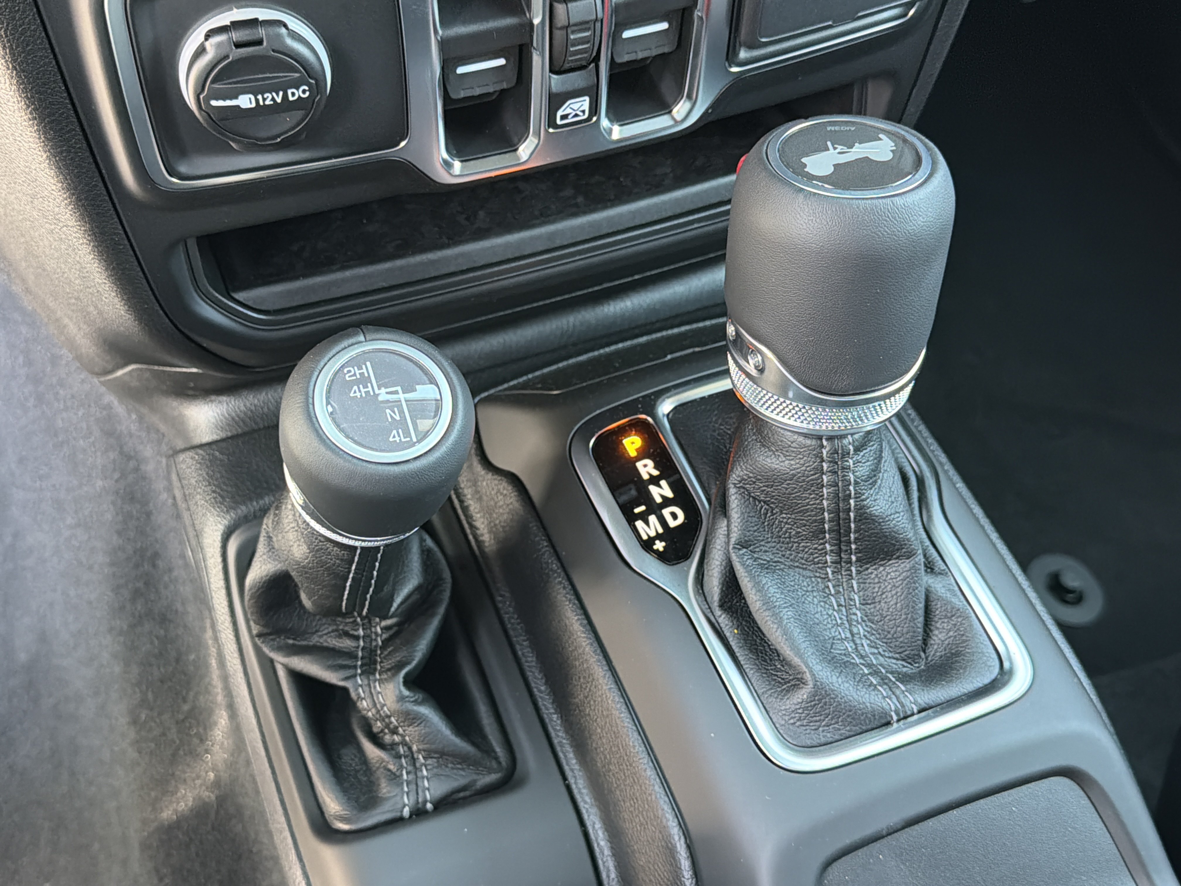 New 2026 Jeep Wrangler Unlimited Sahara AWD/4WD image 31