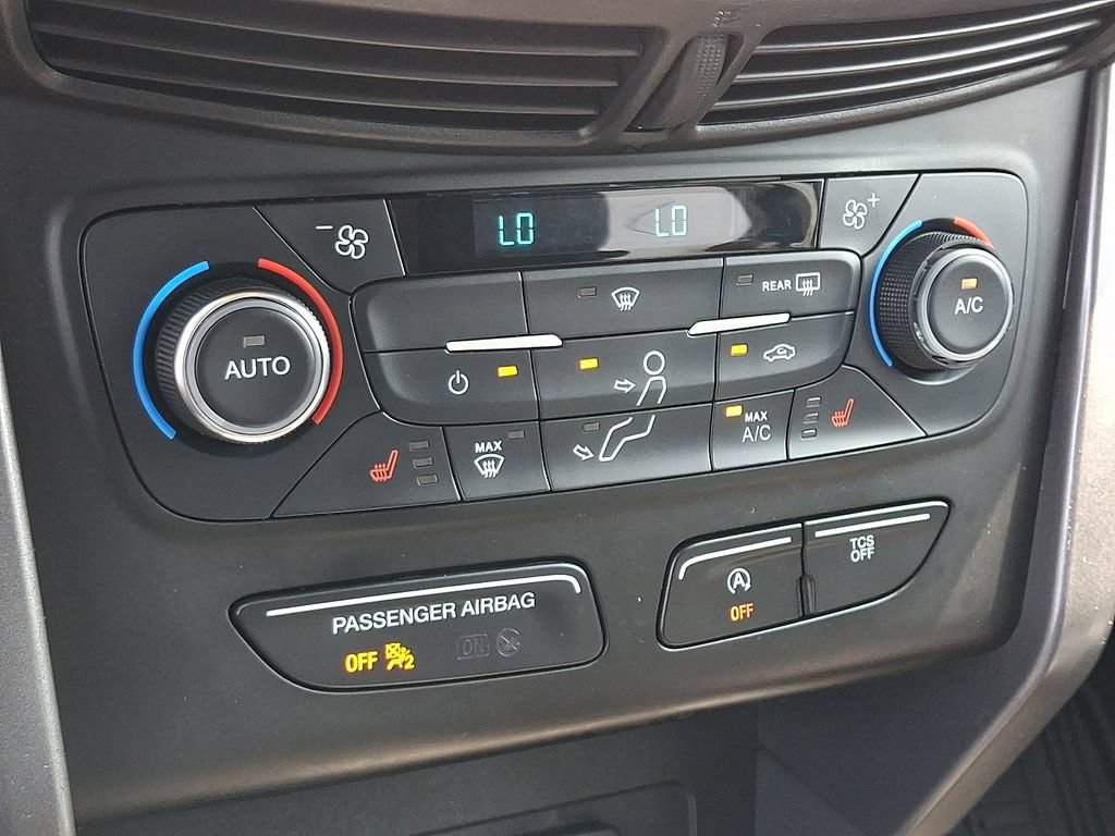 Used 2017 Ford Escape SE w/ SE Cold Weather Package FWD image 16