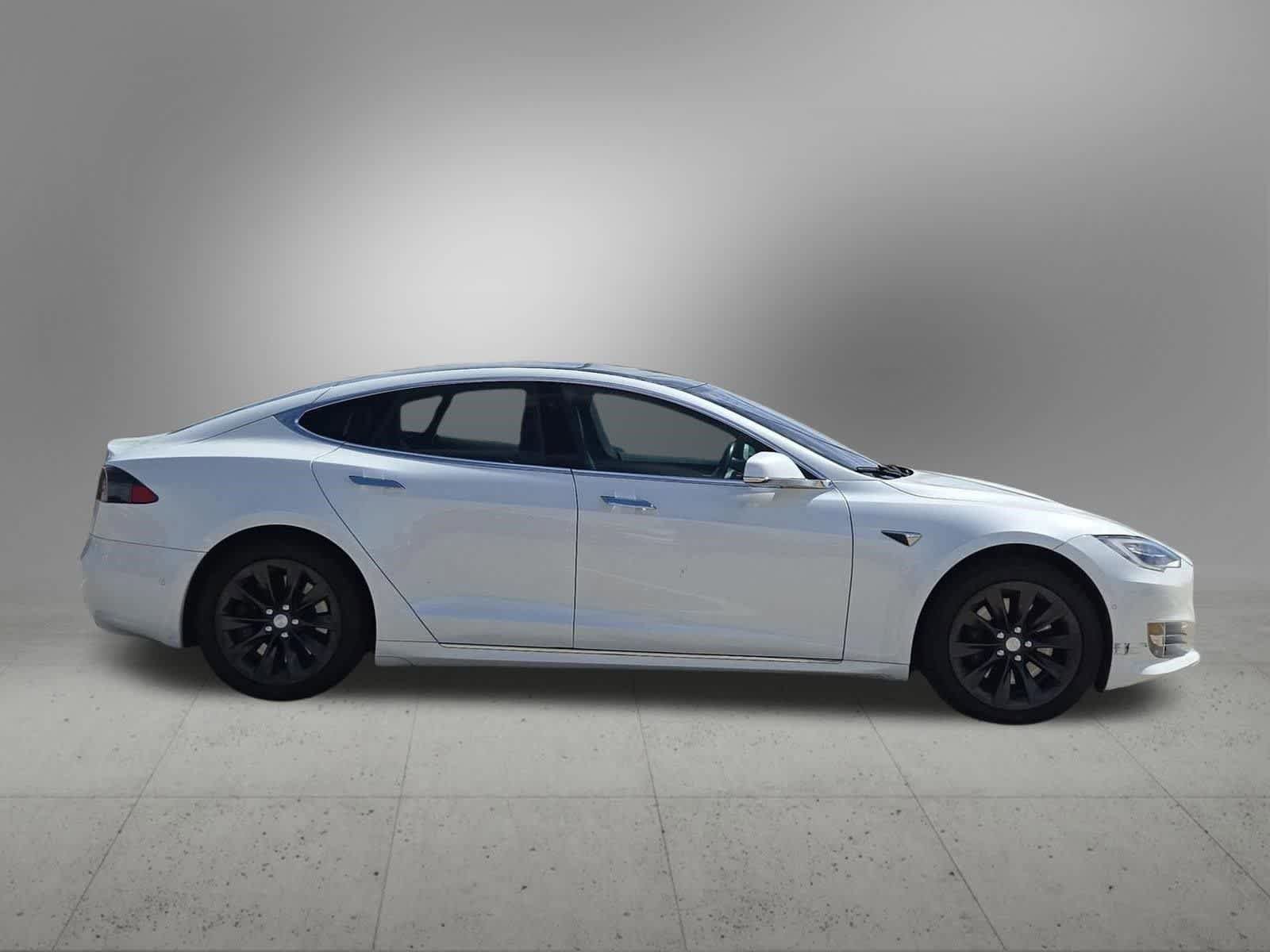 Used 2020 Tesla Model S Long Range AWD/4WD image 7