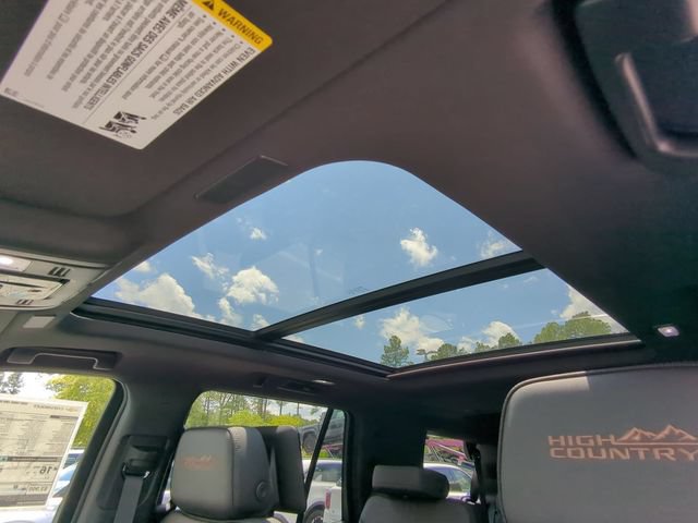 New 2026 Chevrolet Tahoe High Country AWD/4WD image 29