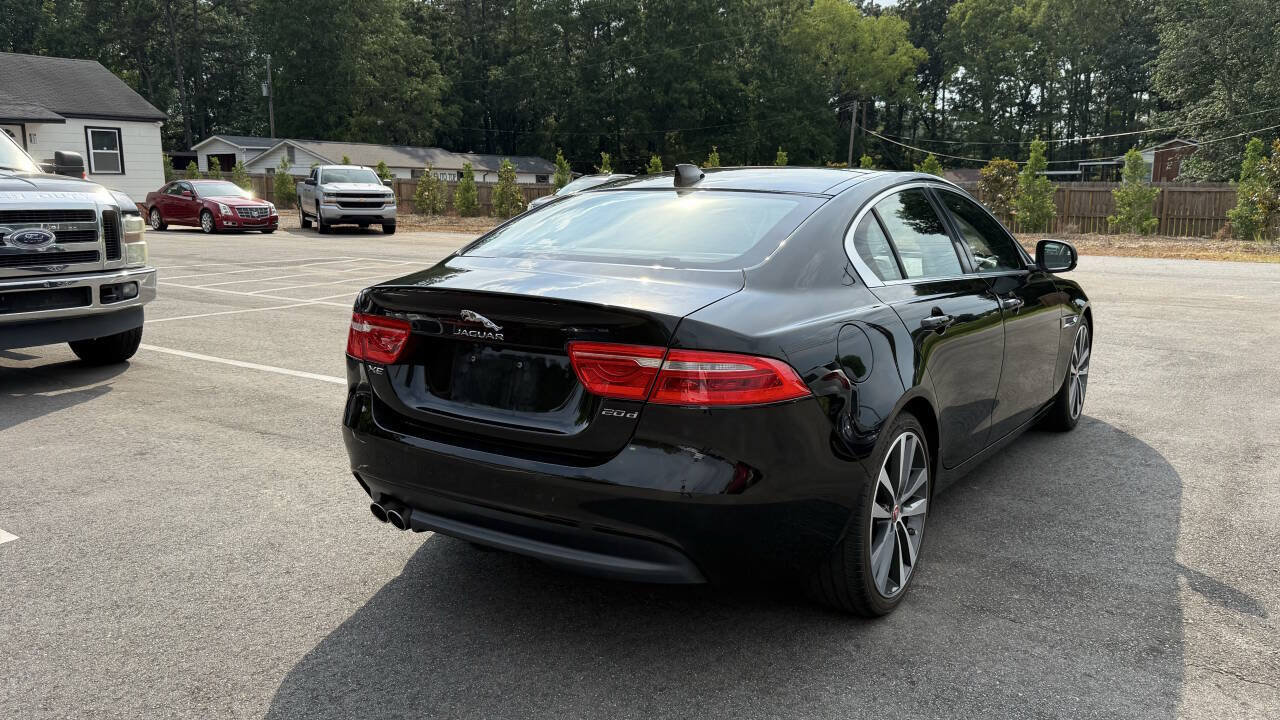 Used 2018 Jaguar XE Prestige RWD image 7