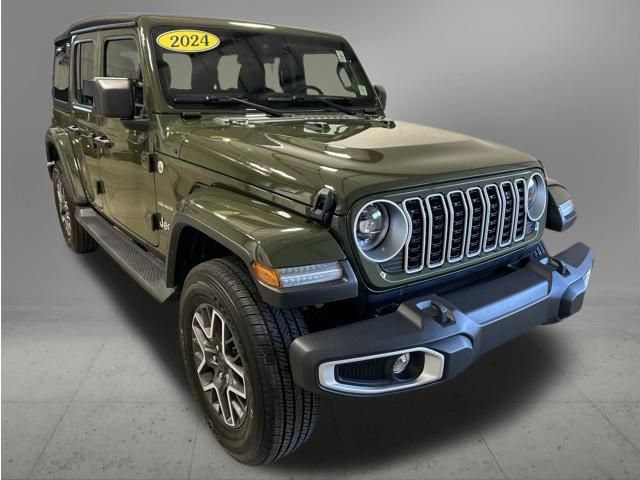 Used 2024 Jeep Wrangler Unlimited Sahara AWD/4WD image 8
