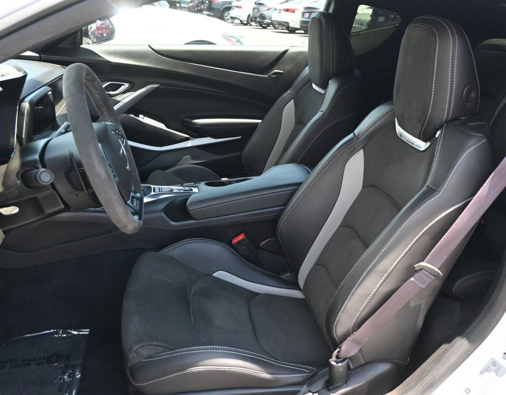 Used 2017 Chevrolet Camaro SS RWD image 17