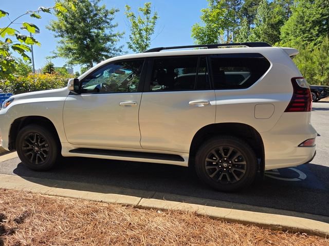 Used 2022 Lexus GX 460 Premium w/ Premium Package AWD/4WD image 3