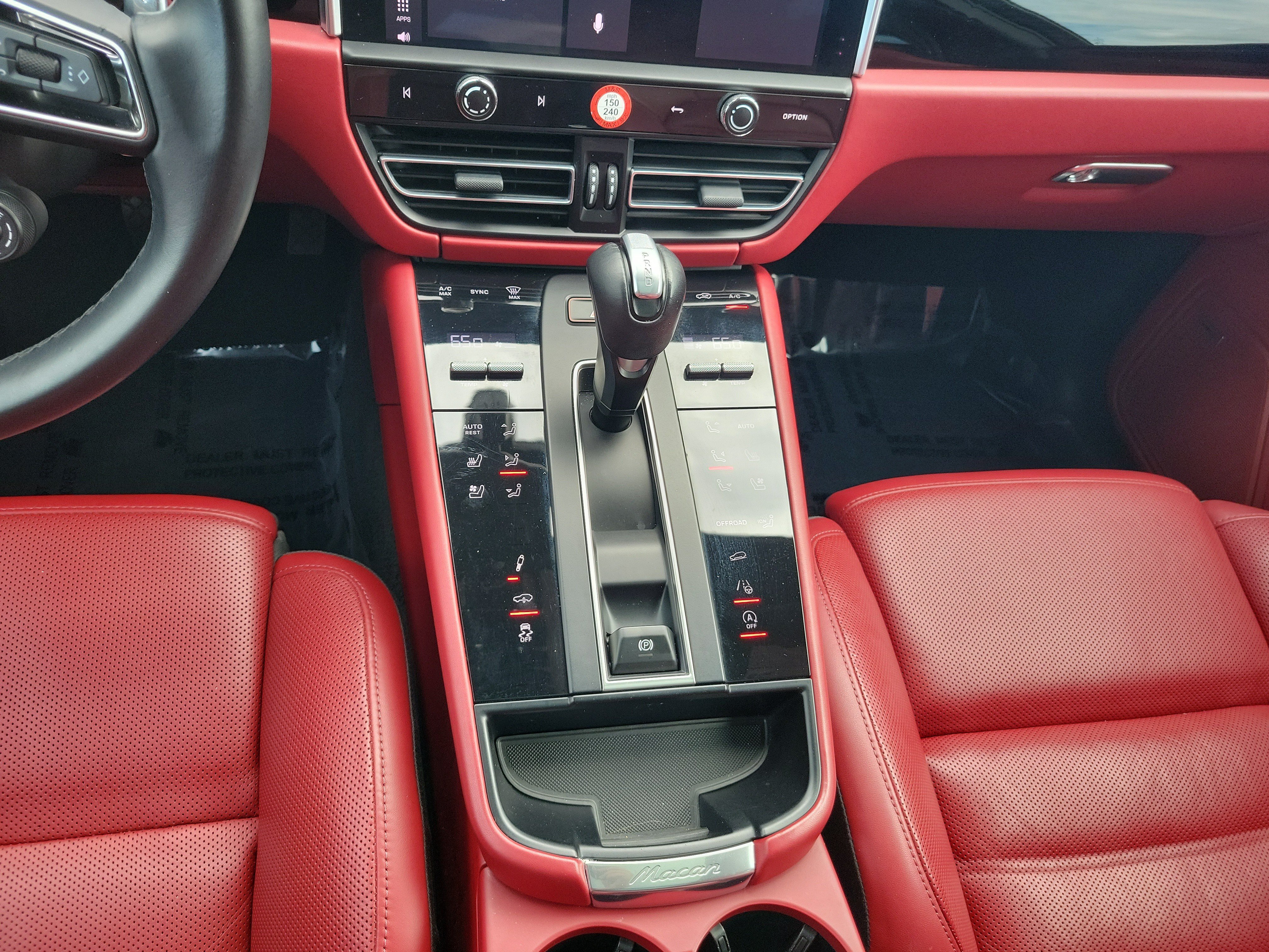 Used 2024 Porsche Macan S AWD/4WD image 19