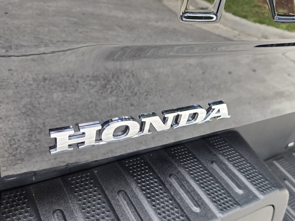 Certified 2025 Honda Ridgeline Black Edition image 14