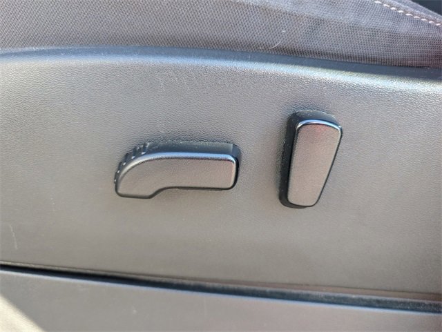 Used 2022 Nissan Frontier SV w/ Technology Package image 15