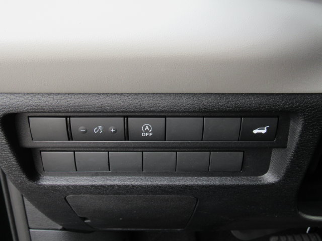 New 2026 Mitsubishi Outlander FWD image 32