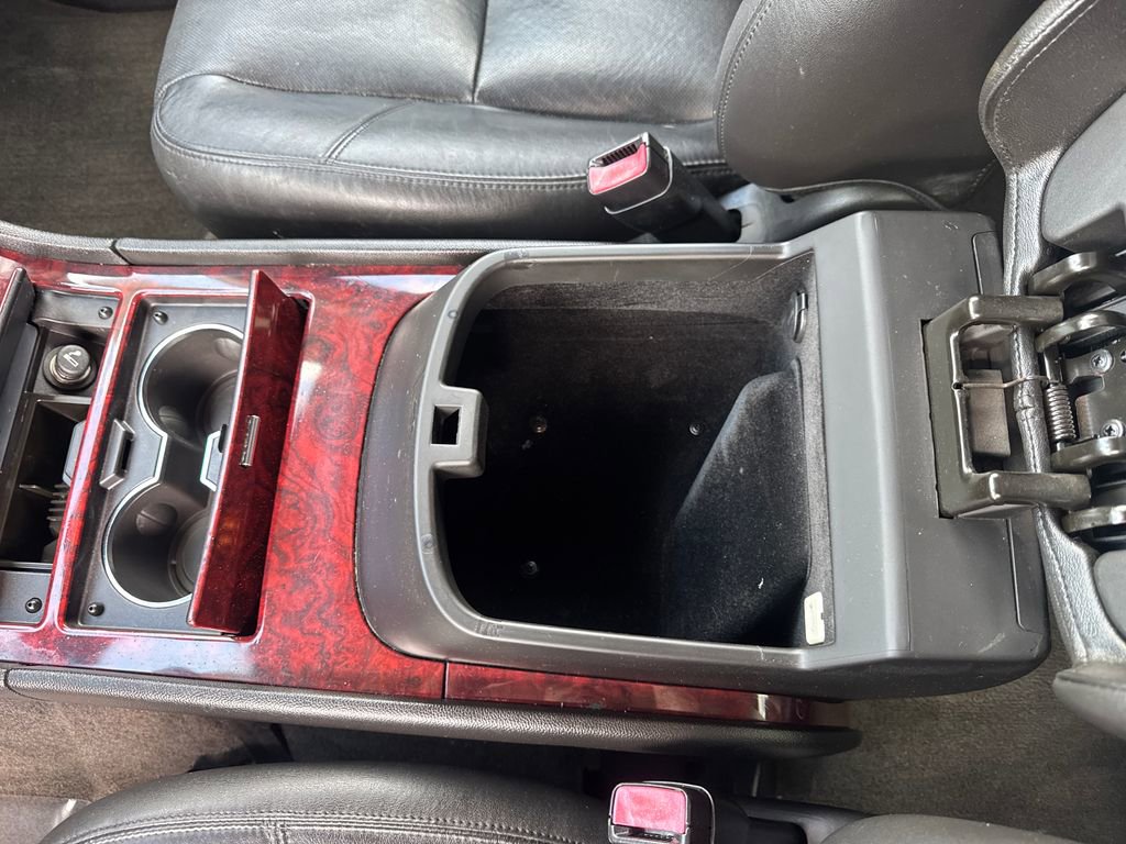 Used 2011 Cadillac Escalade EXT Luxury AWD/4WD image 29