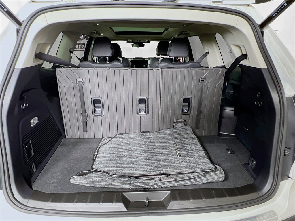 Used 2024 Subaru Ascent Touring image 32