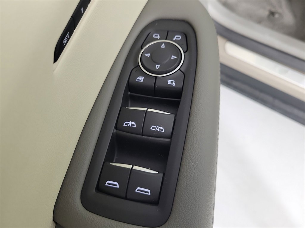 Certified 2022 Cadillac XT6 Premium Luxury w/ Technology Package image 20