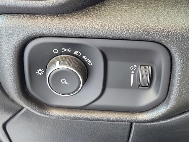 Used 2022 RAM 3500 Big Horn image 14