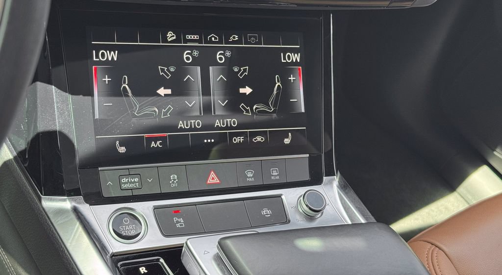 Used 2022 Audi e-tron Premium w/ Convenience Plus Package AWD/4WD image 22