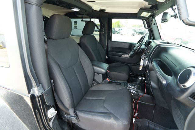 Used 2016 Jeep Wrangler Sport image 24