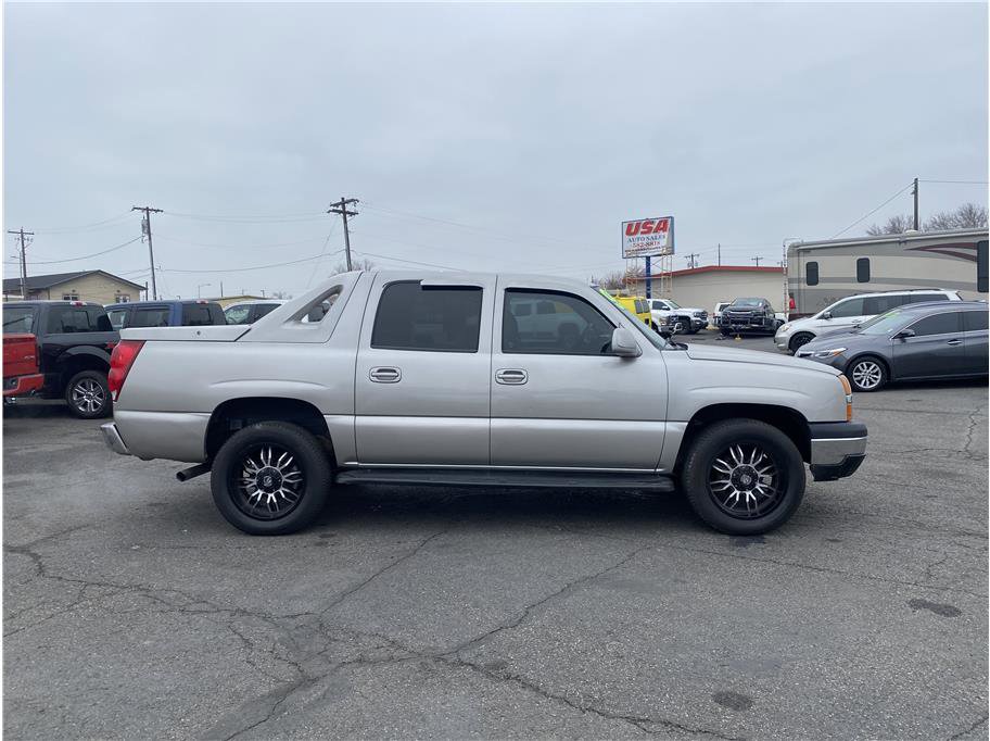 Used 2004 Chevrolet Avalanche 2WD image 4