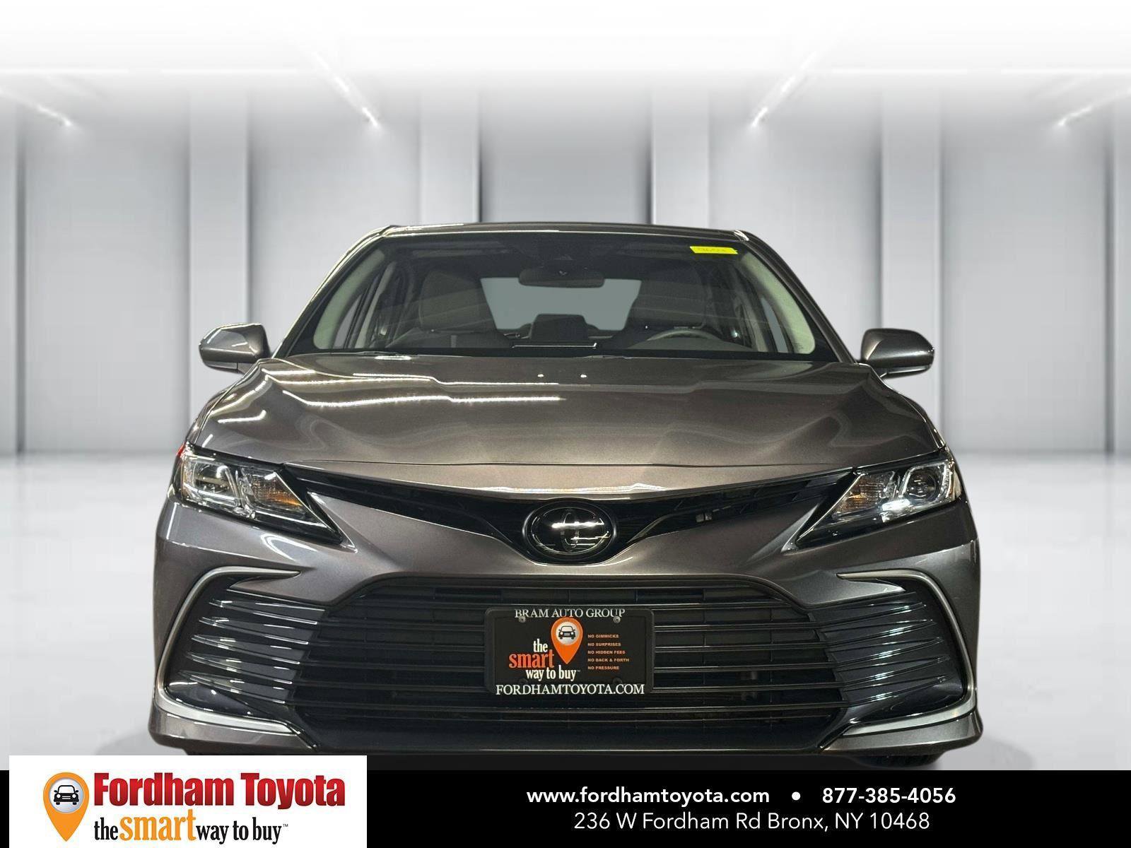 Used 2023 Toyota Camry LE AWD/4WD image 2