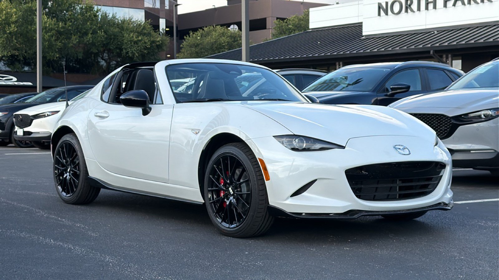 New 2026 MAZDA MX-5 Miata RF Club w/ Interior Package RWD image 9