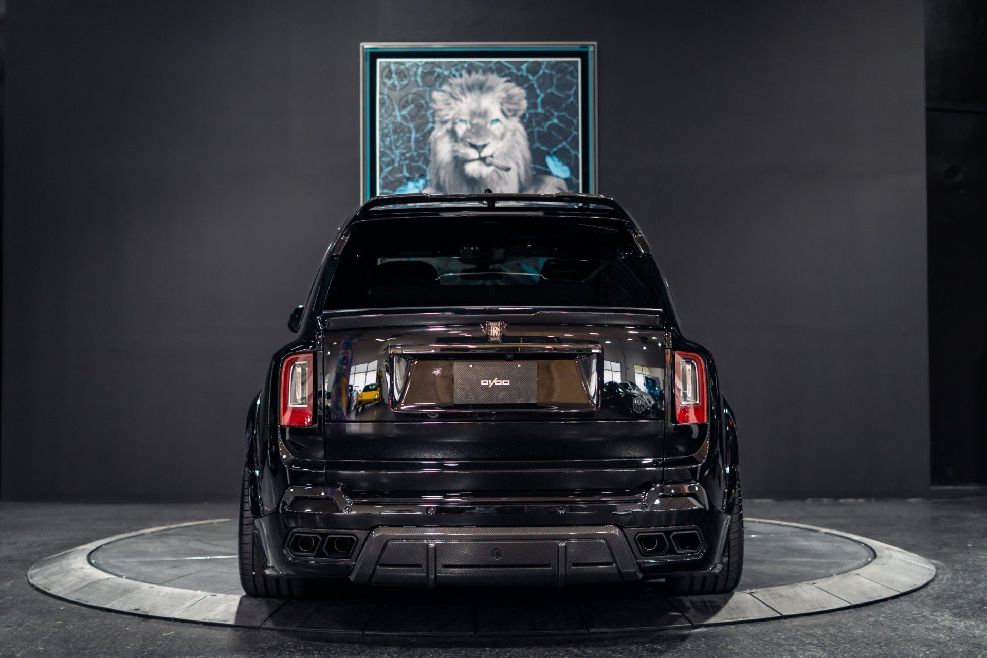 Used 2022 Rolls-Royce Cullinan Black Badge w/ Dark Exterior Package AWD/4WD image 52