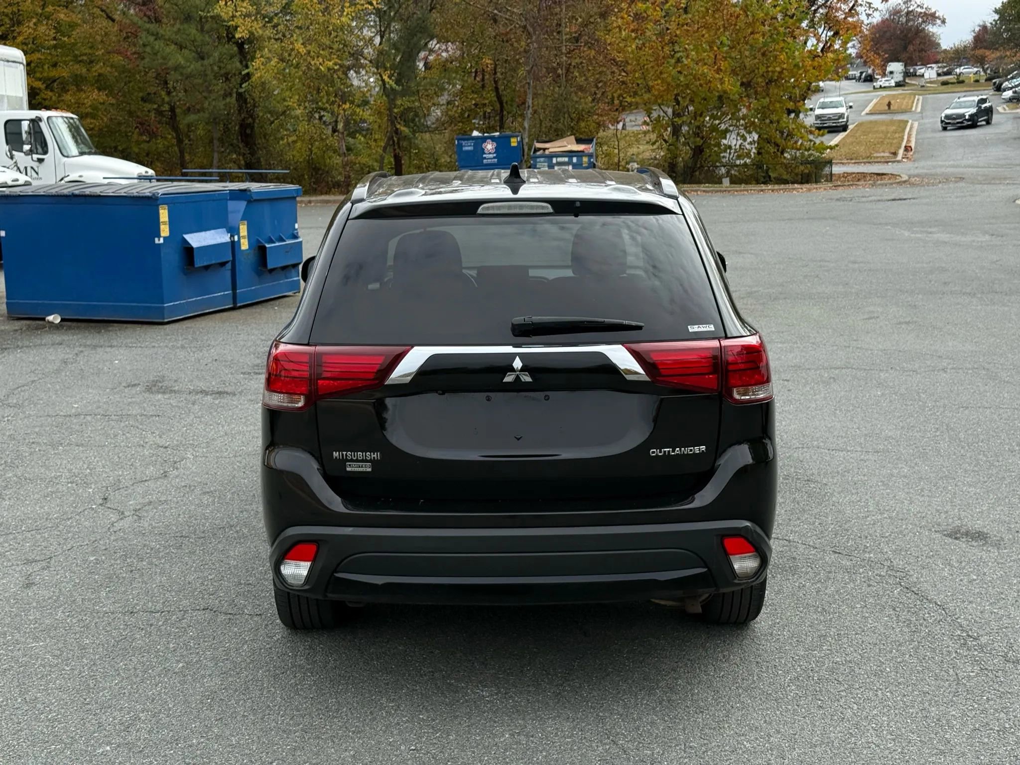 Used 2018 Mitsubishi Outlander ES image 11