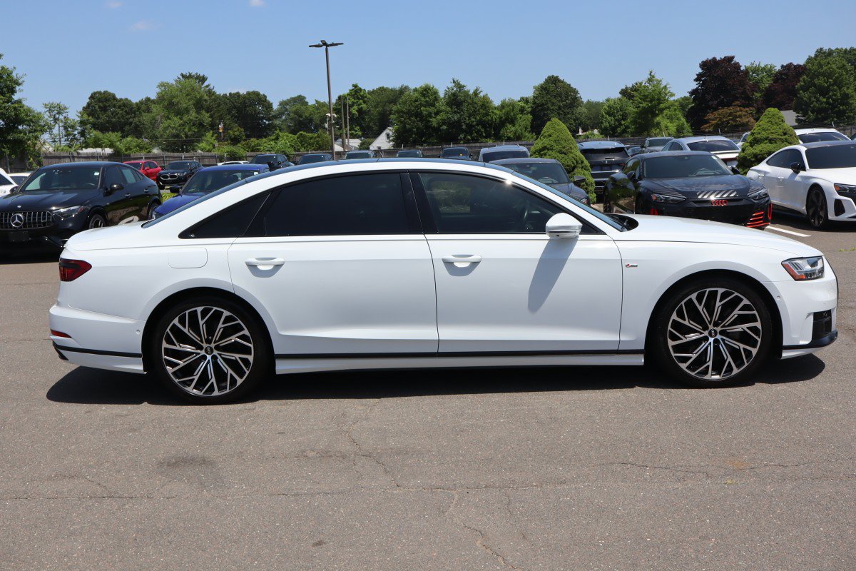 Used 2021 Audi A8 L 4.0T w/ Luxury Package AWD/4WD image 4