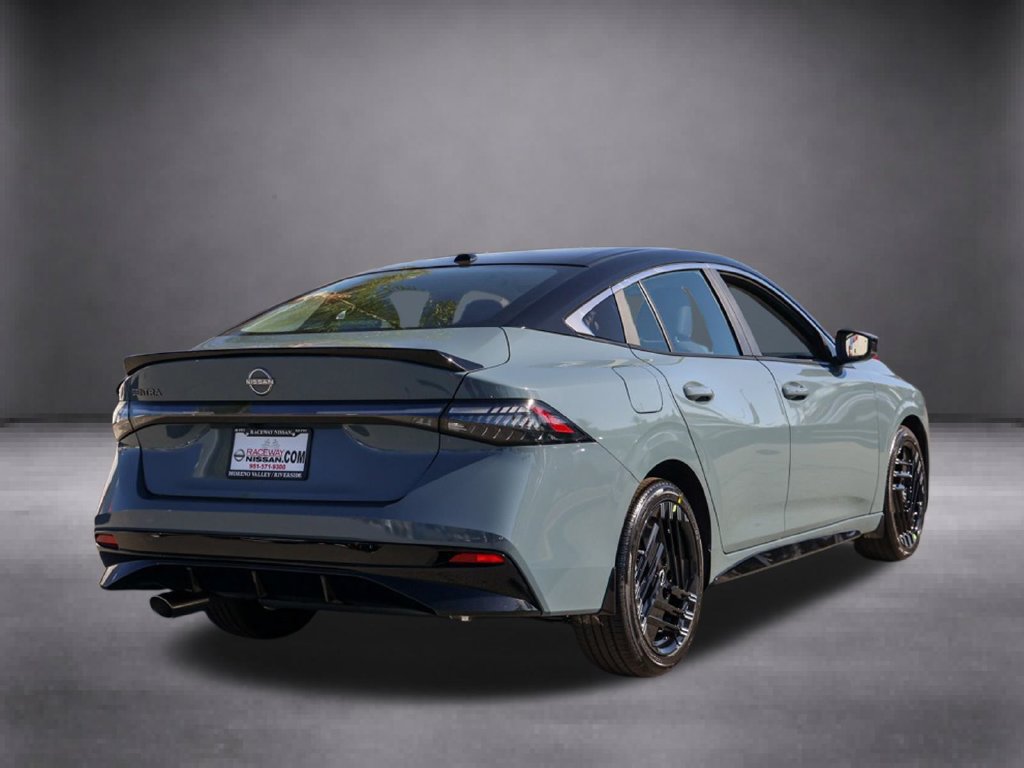New 2027 Nissan Sentra SR FWD image 4