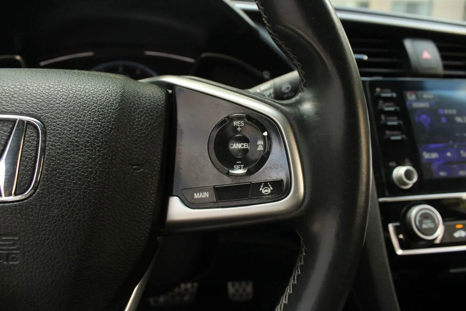 Used 2021 Honda Civic Sport image 29