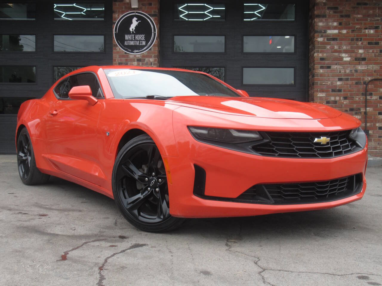 Used 2021 Chevrolet Camaro LT RWD image 1