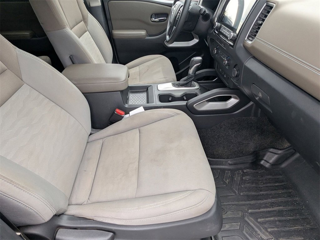 Used 2022 Nissan Frontier SV w/ Technology Package image 19