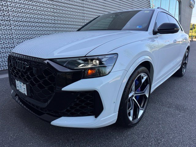 Used 2026 Audi RS Q8 performance