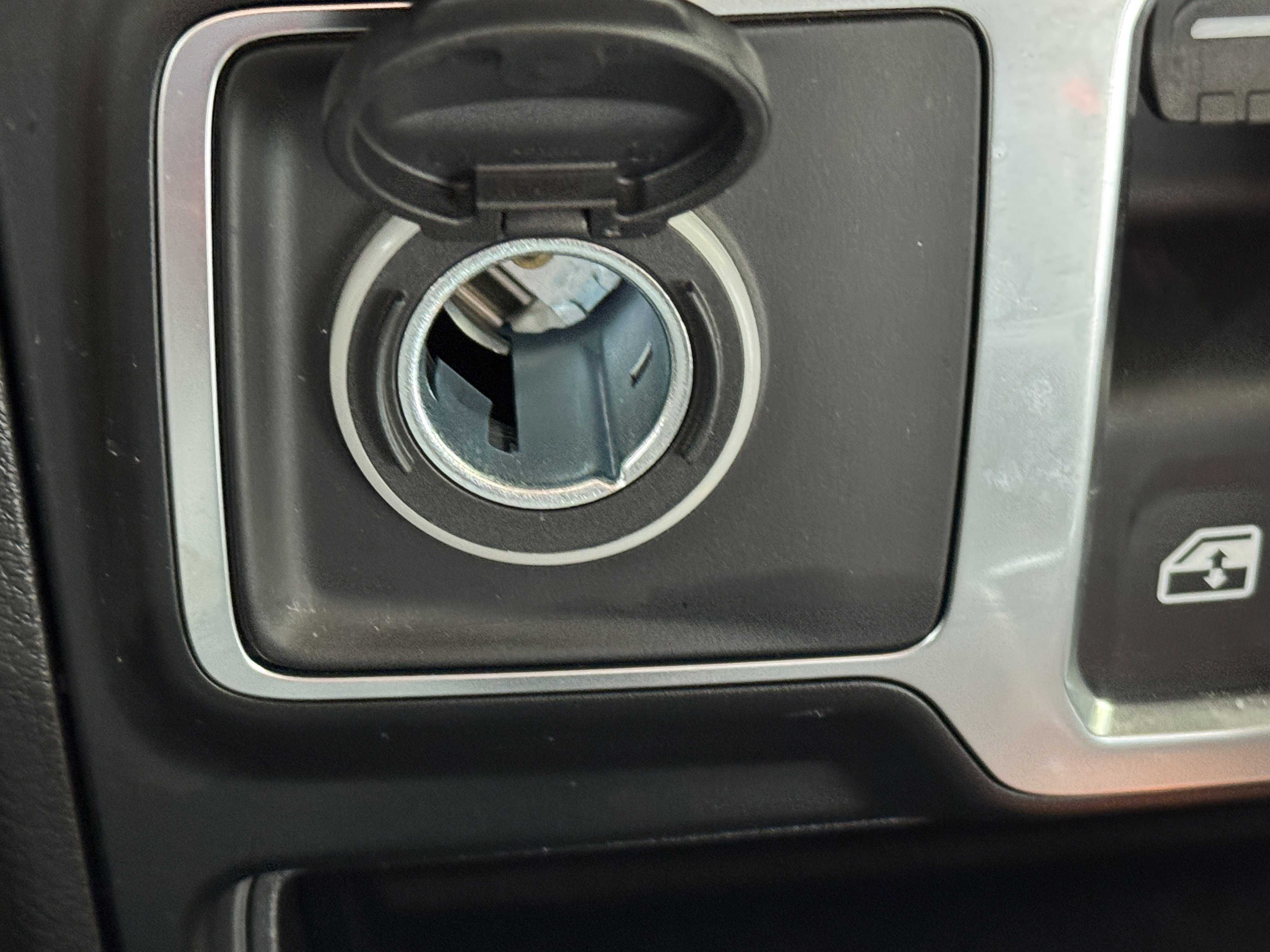 Used 2024 Jeep Wrangler Sport S image 21