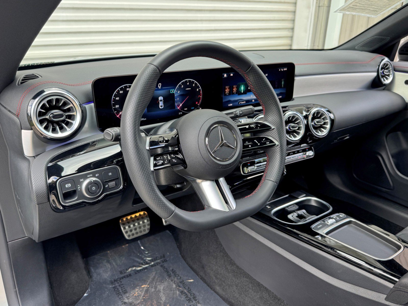 Used 2025 Mercedes-Benz CLA 250 image 14