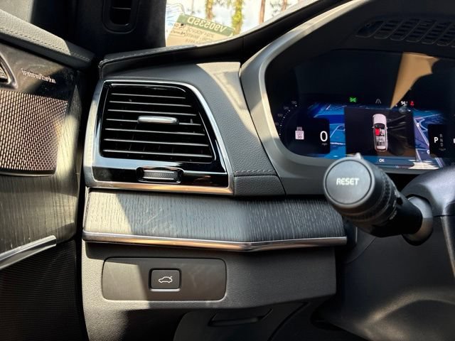Used 2024 Volvo XC90 B6 Ultimate w/ Lounge Package AWD/4WD image 26