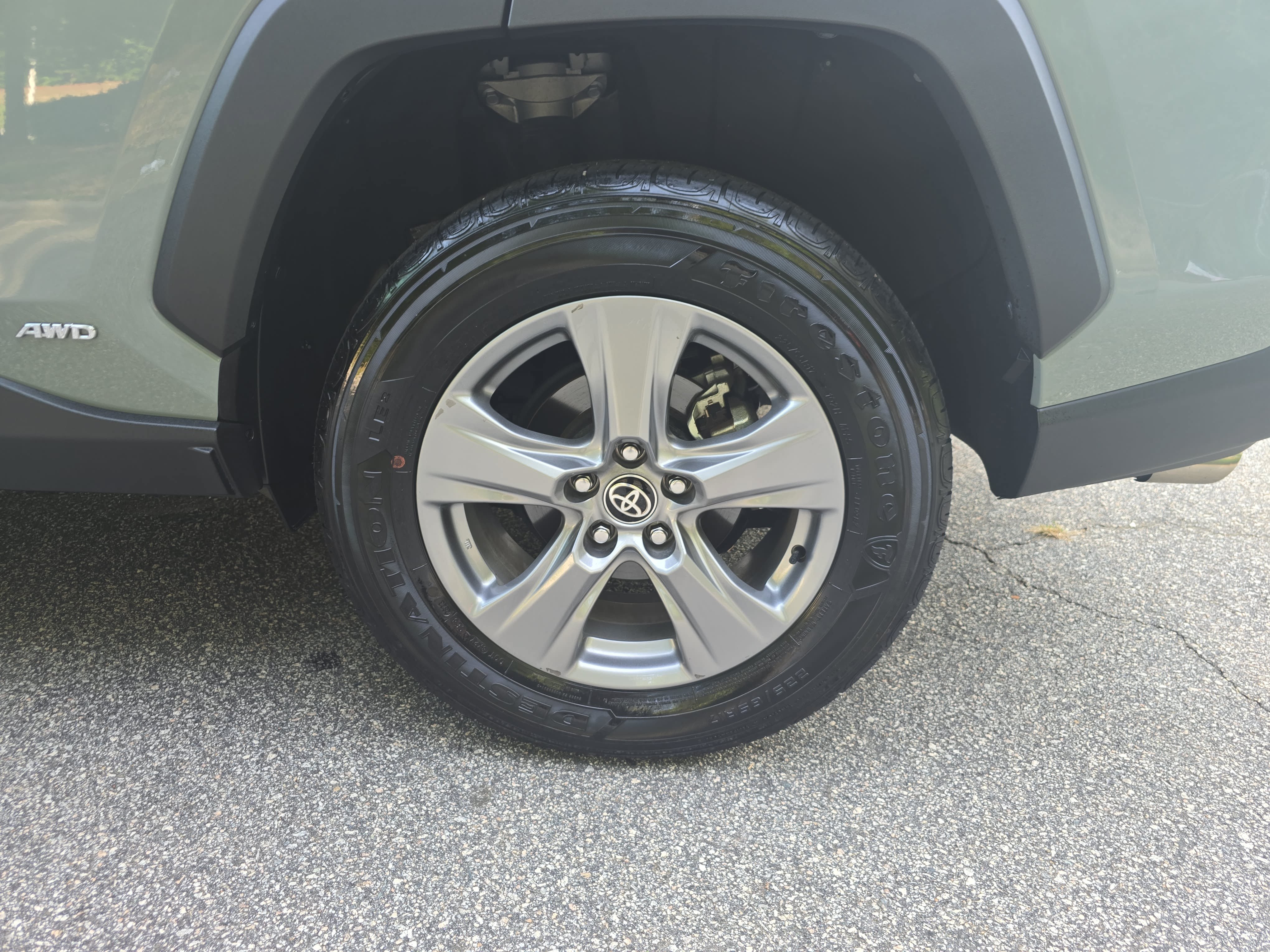 Used 2023 Toyota RAV4 XLE AWD/4WD image 30