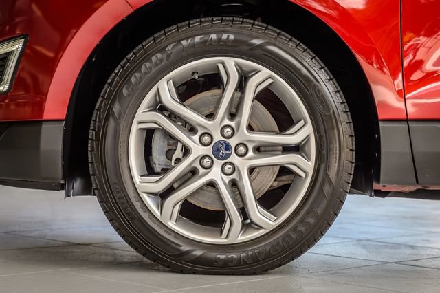 Used 2015 Ford Edge Titanium w/ Equipment Group 301A AWD/4WD image 13
