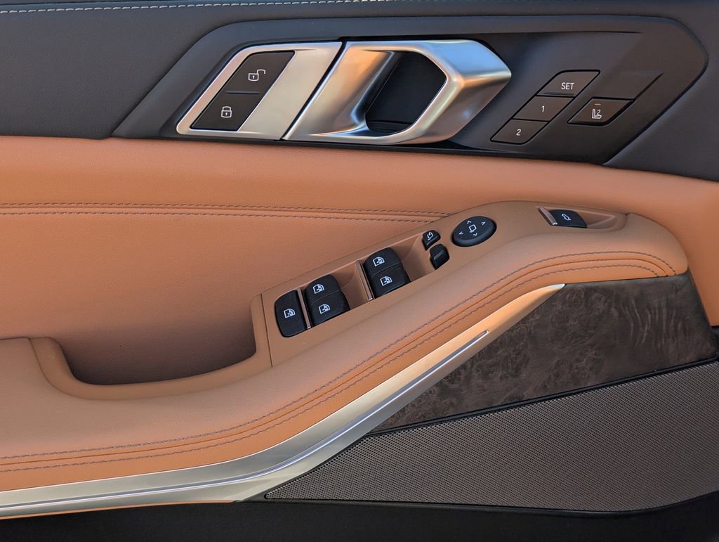 New 2026 BMW X5 xDrive40i w/ Climate Comfort Package image 15