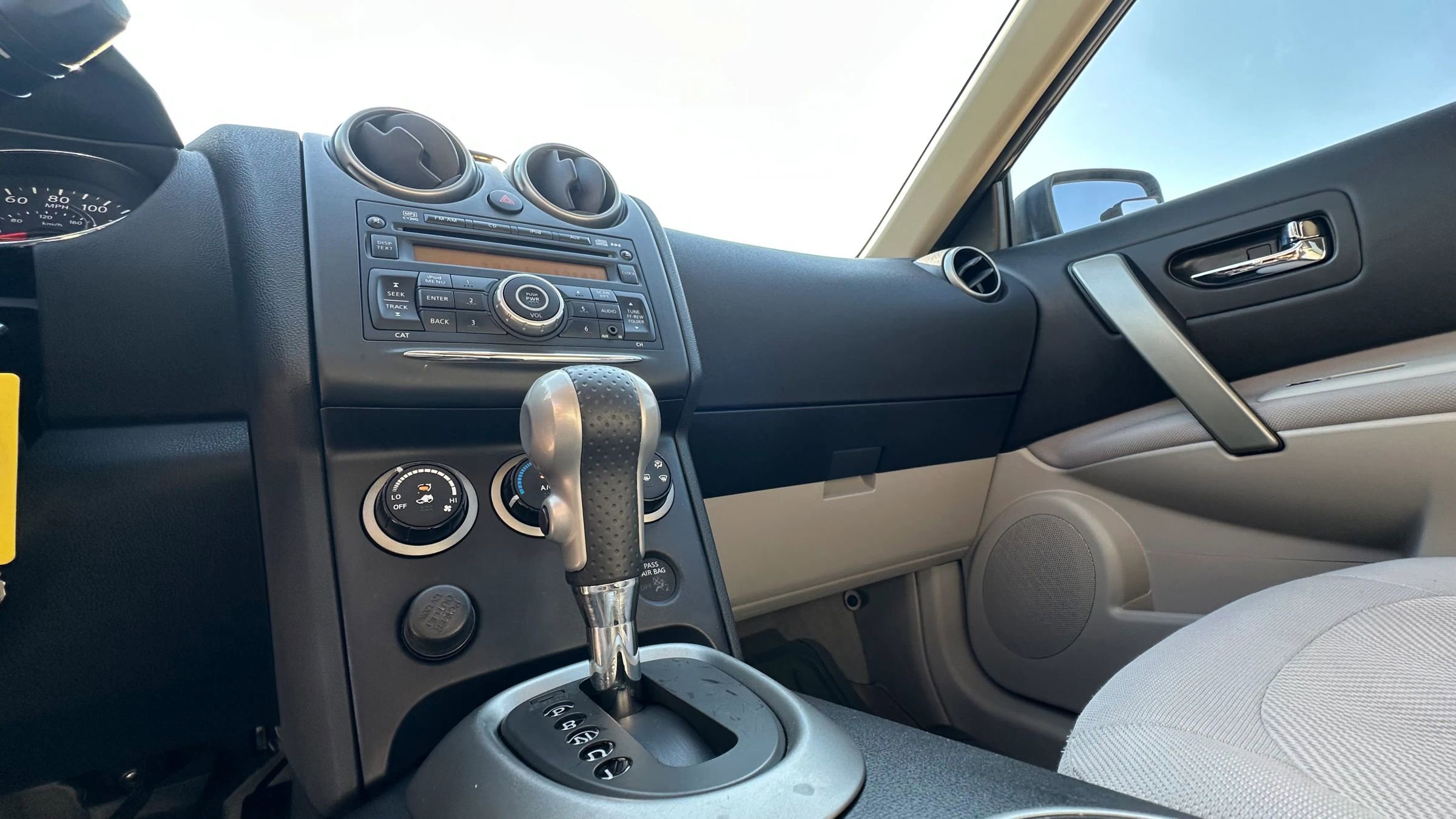 Used 2011 Nissan Rogue S image 20