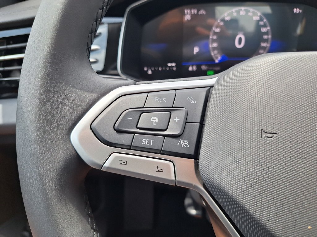 New 2026 Volkswagen Jetta SE FWD image 21