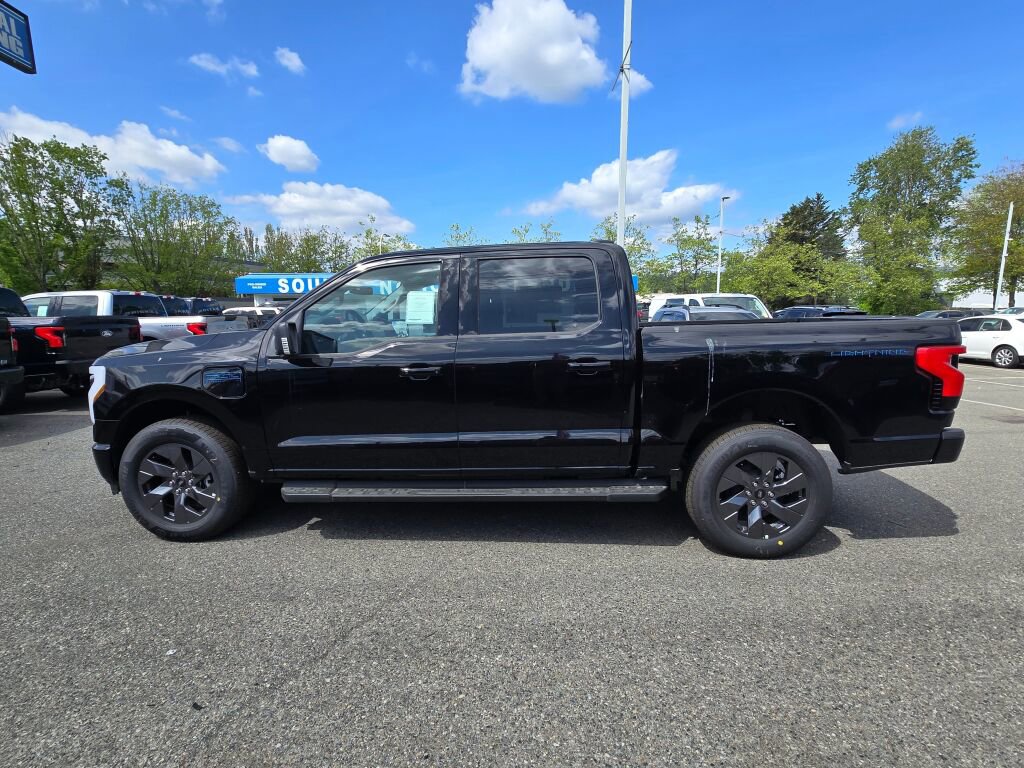 New 2025 Ford F150 Lightning Flash AWD/4WD image 2