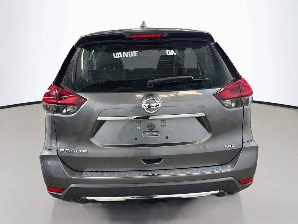 Used 2018 Nissan Rogue S AWD/4WD image 8