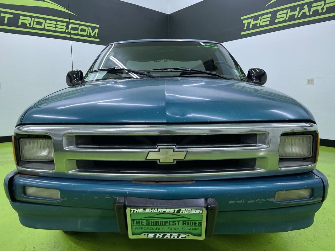 Used 1996 Chevrolet S10 Pickup LS image 3