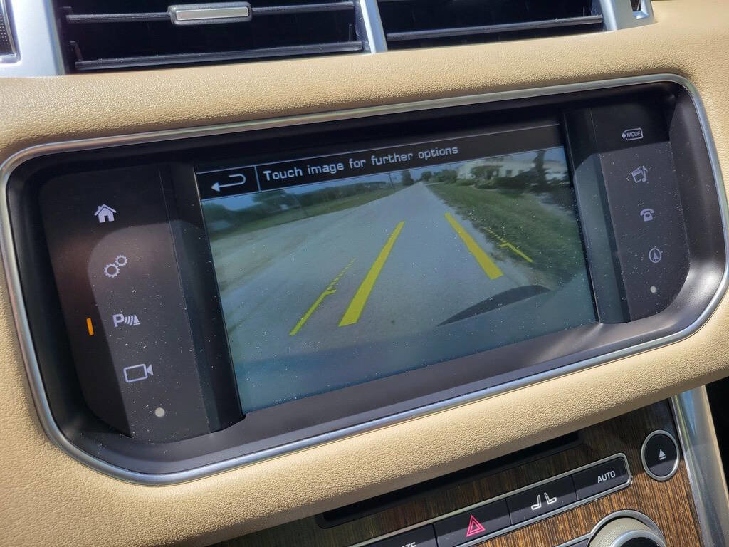 Used 2016 Land Rover Range Rover Sport SE image 28