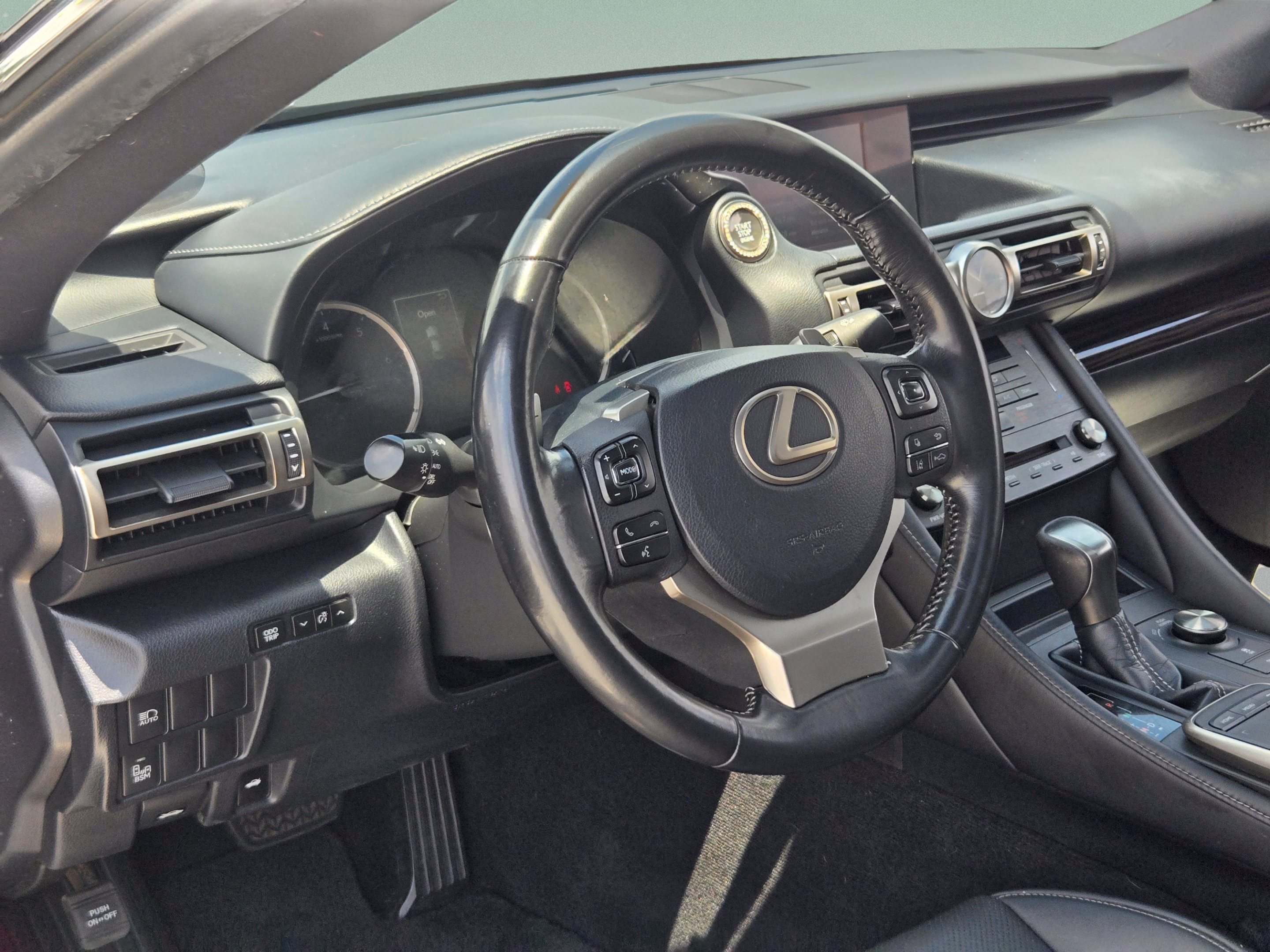 Used 2019 Lexus RC 300 RWD image 9