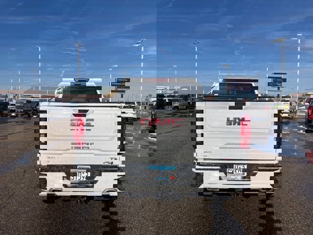 Used 2021 GMC Sierra 1500 AT4 image 4